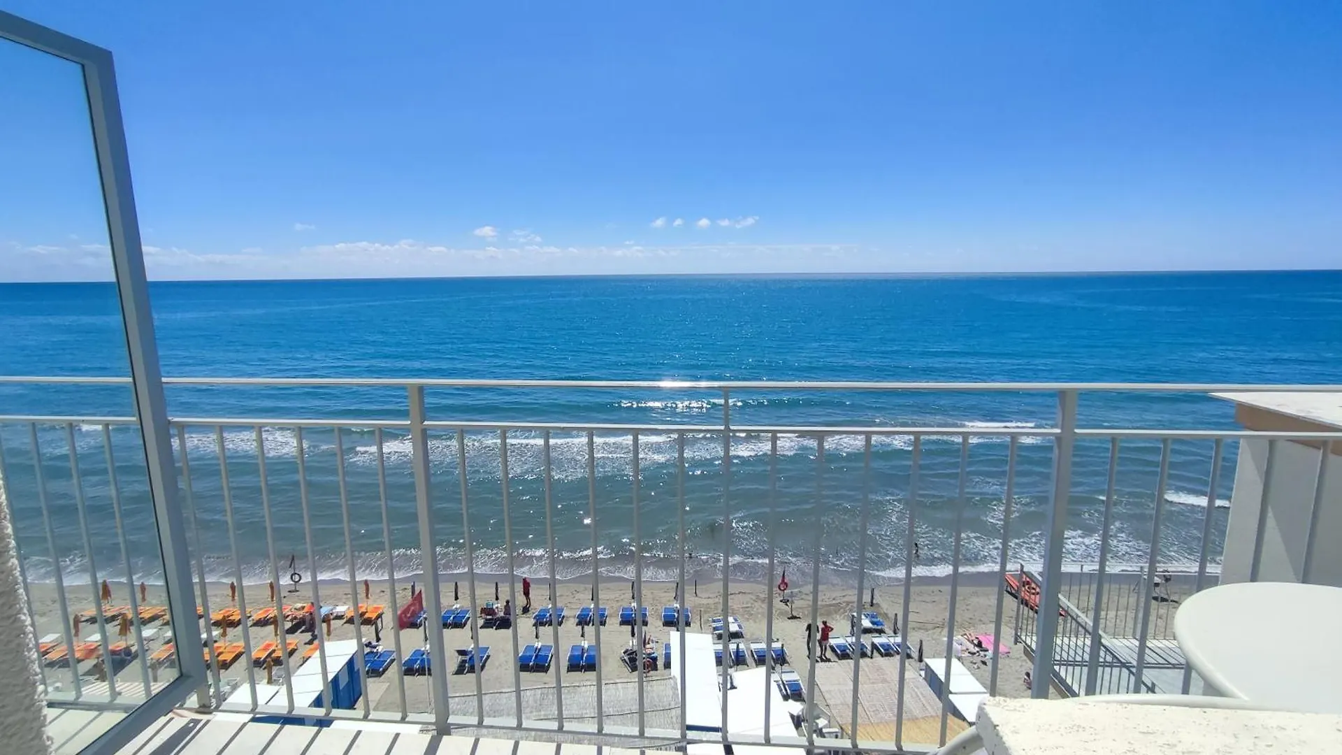 Hotel Tirreno Alassio Włochy