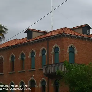  Appartamento Cà Arivanlial Venice Italia