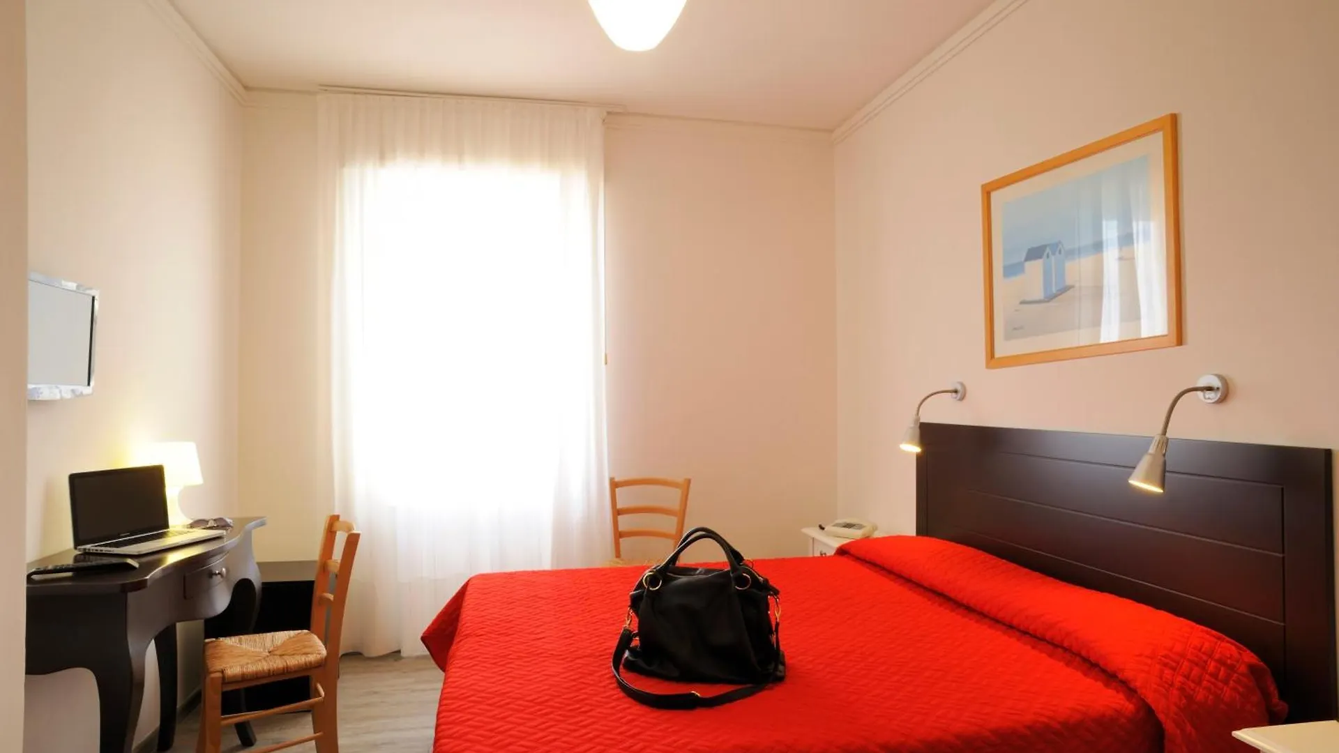 Hotel Tirreno Alassio Italy