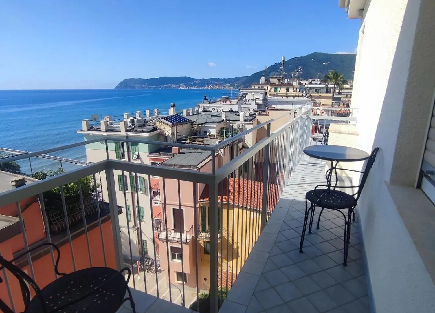 Hotel Tirreno Alassio Italy