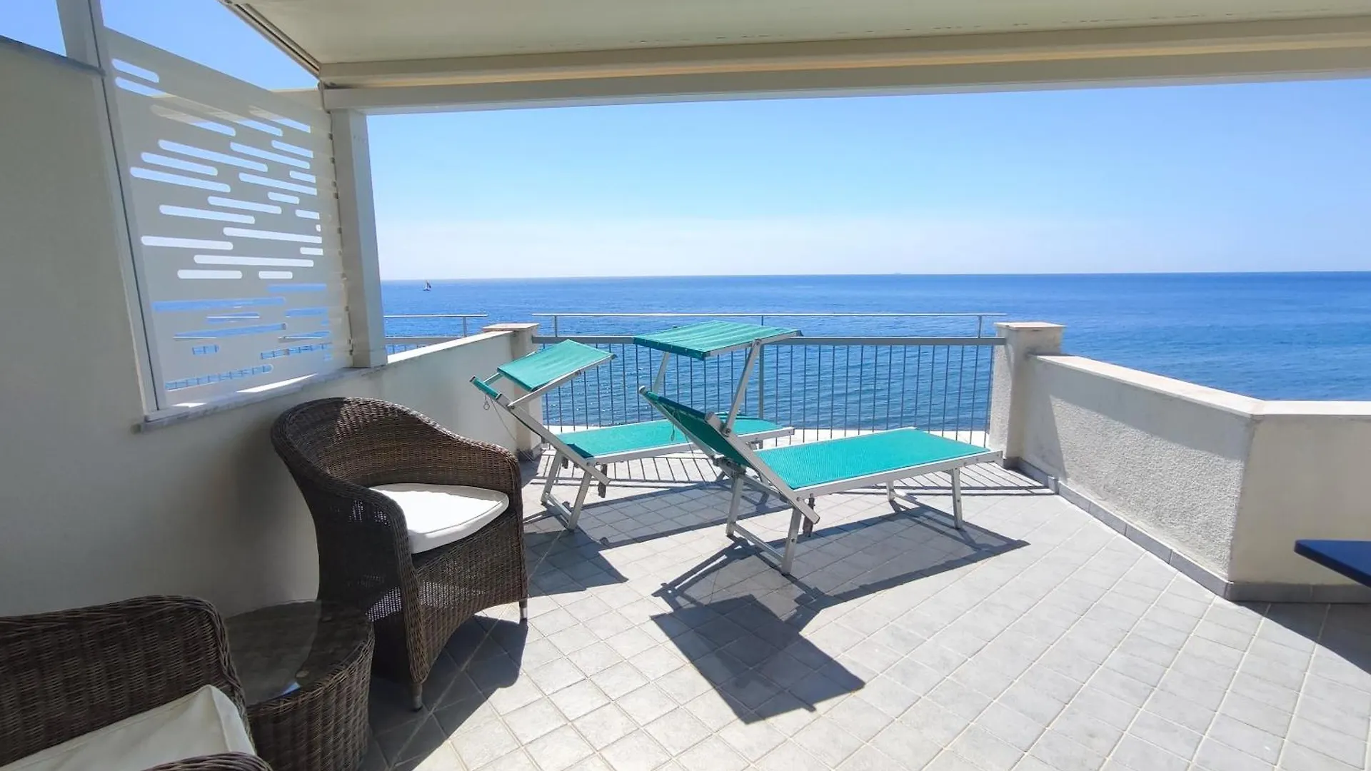 Hotel Tirreno Alassio