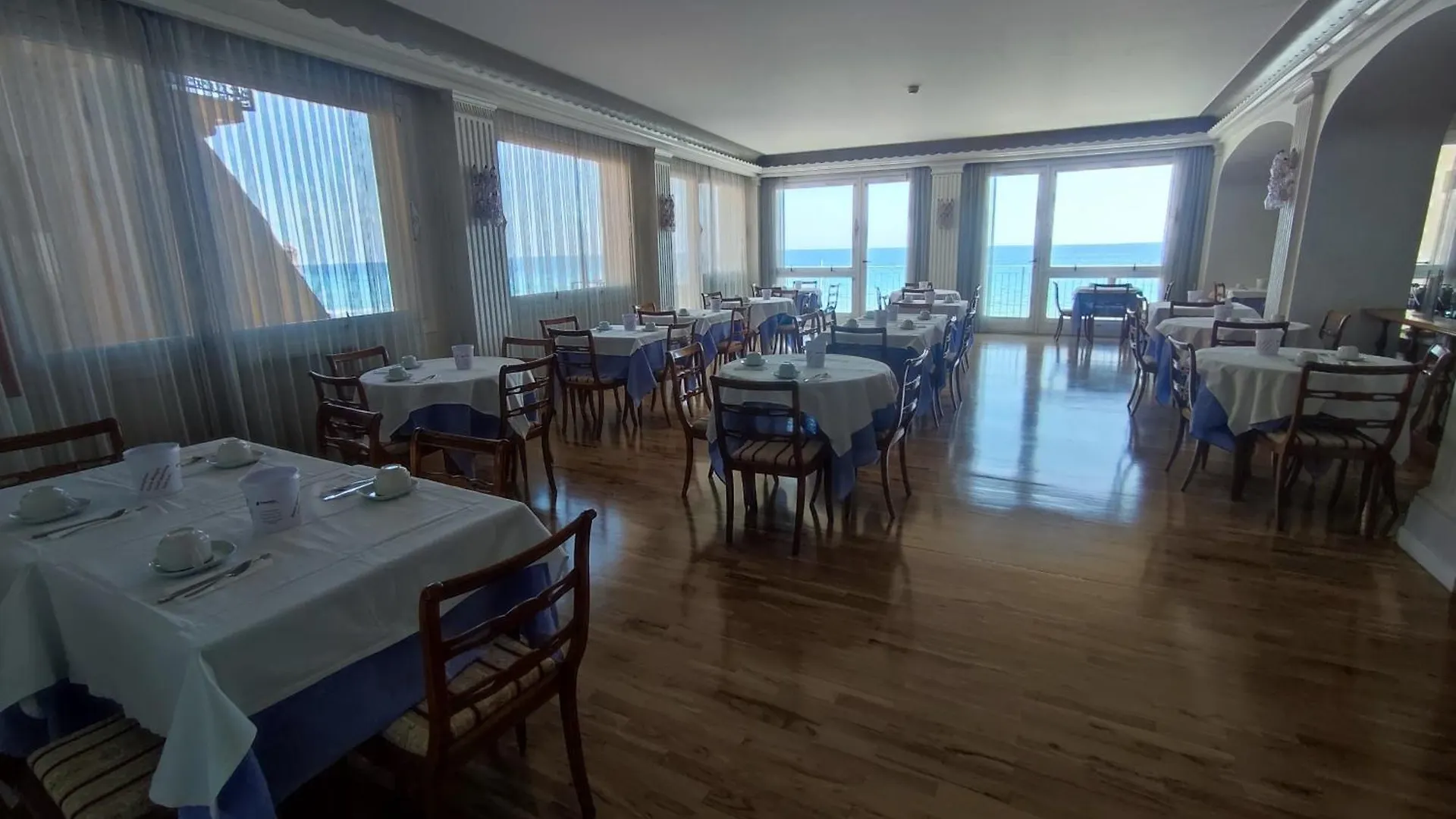 Hotel Tirreno Alassio