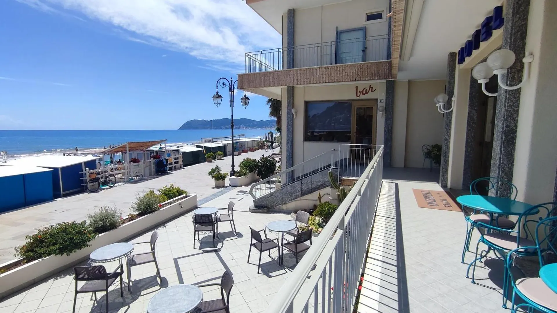 Hotel Tirreno Alassio Italy